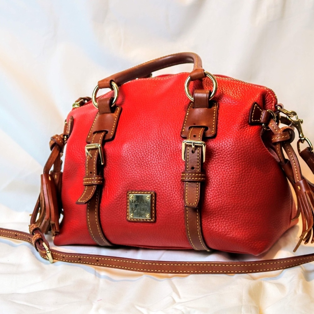 Dooney & Bourke quality leather statement bag!!!!!